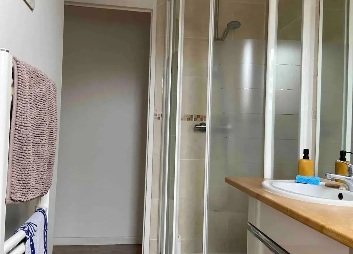 Appartement Charmant A Frehel, Grand Jardin.B Apartamento